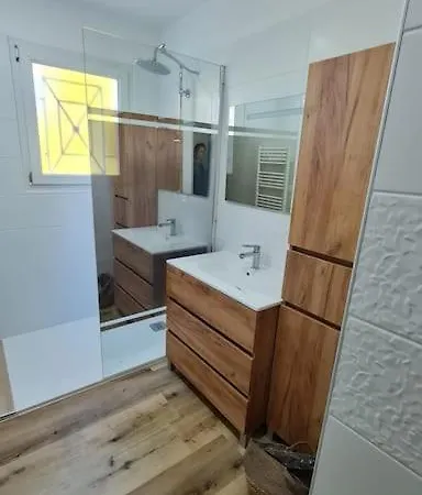 Appartement Loc 2 à 4 Pers Chu Nîmes